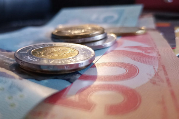 缩略图 | 加拿大8月年通胀率飙升至4%，央行处境艰难！