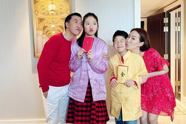 缩略图 | 甄子丹老婆回娘家拜年，汪诗诗显赫家族全曝光