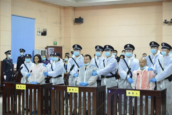 缩略图 | “网络大V”陈杰人一审获刑15年，被处罚金701万