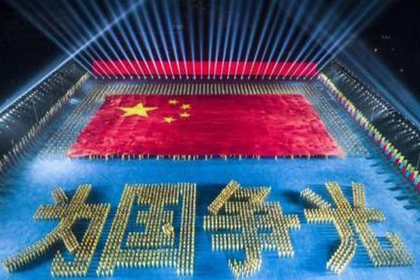 缩略图 | 春晚武术让外国网友看呆：史诗级演出 还以为是CG