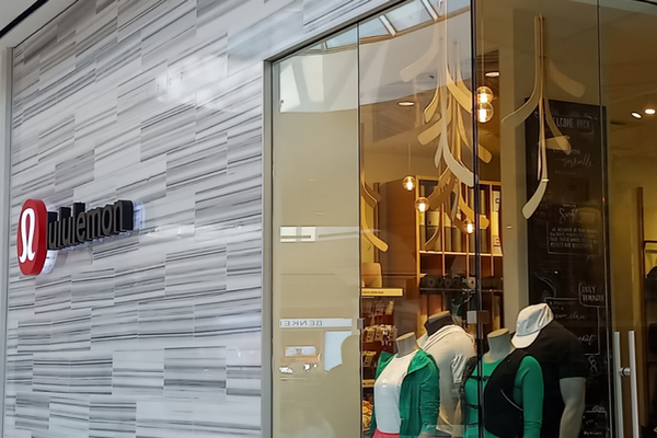 缩略图 | Lululemon瑜伽裤被曝有"安全隐患"！医生发出警告：恐致女性患病！
