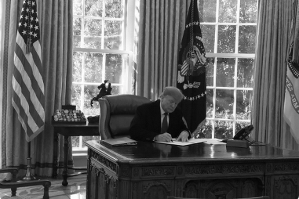 缩略图 | 特朗普为何坚持宣布进入“国家紧急状态”？