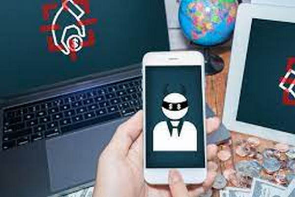 缩略图 | 女留学生遇电信诈骗，国内家人也上当，为不被遣返被骗130万！