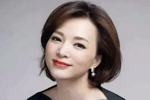 缩略图 | 董卿丈夫密春雷被执行超7亿，此前已“失联”半年！