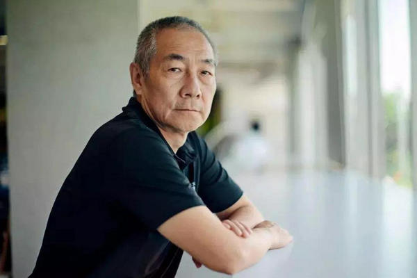 缩略图 | 数据造假、暴跌800亿、裁员，明星公司华大基因被揭穿！