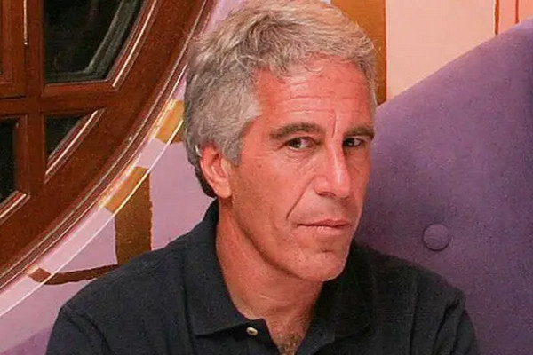 缩略图 | 爱泼斯坦丑闻背后：一场全球精英阶层的共谋