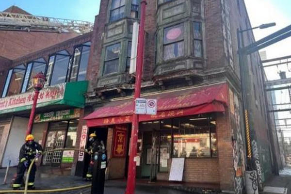 缩略图 | 加拿大唐人街发生恐怖爆炸：黑烟滚滚，39人流离失所！
