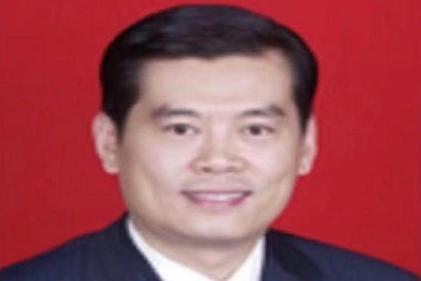 缩略图 | 掌掴市政府秘书长的河南济源市委书记被免职！