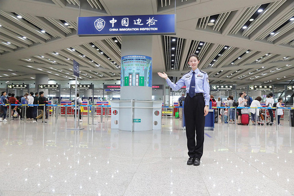 缩略图 | 重磅！8月1日起，中国出境可携带现金限额将调整为2万美元！