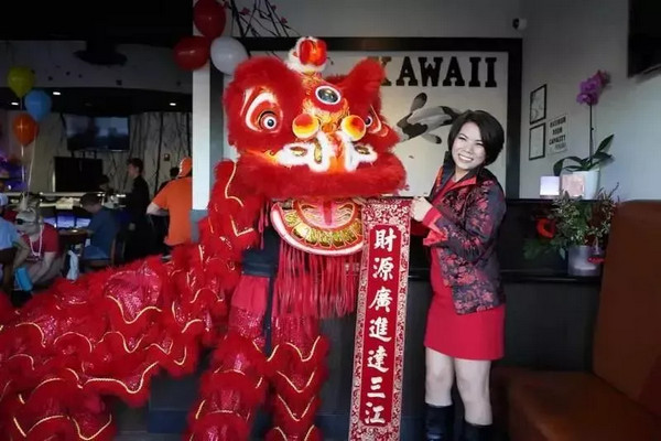 缩略图 | 华女18岁怀孕偷渡美国，21年后“功成名就”却遭驱逐！