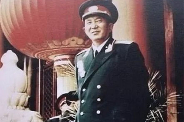 缩略图 | 罗瑞卿猝死德国内情：邓小平后悔不迭，从此中央领导再不出国治病