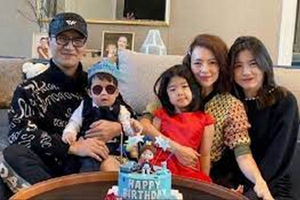 缩略图 | 汪峰、章子怡官宣结束8年婚姻！知情人称：赌博或为离婚导火索