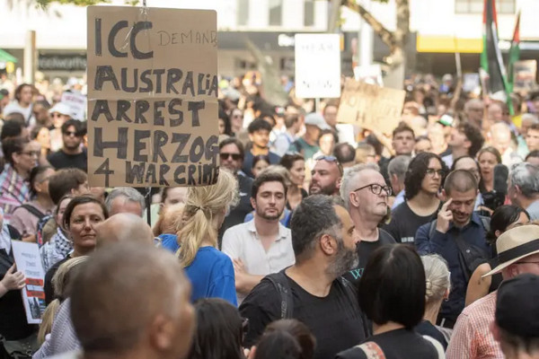 缩略图 | 澳大利亚多地爆发示威活动，抗议以色列总统到访！
