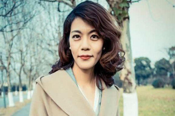 缩略图 | 又一个于丹？复旦网红女神陈果教授授课被叫停！