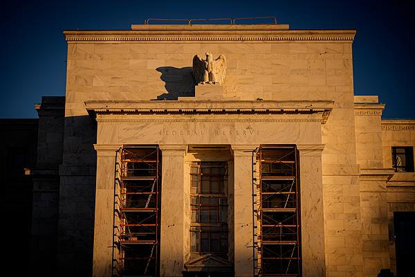 缩略图 | 美联储今年第三次降息25个基点！特朗普：幅度可以更大！