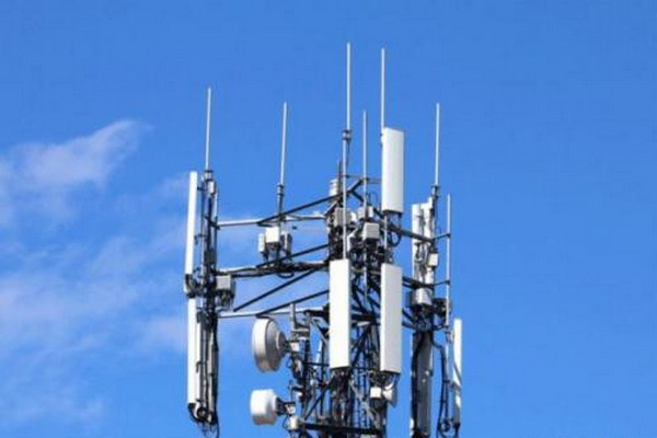 缩略图 | 印度人深信5G传播病毒，3周破坏了20多个信号塔！