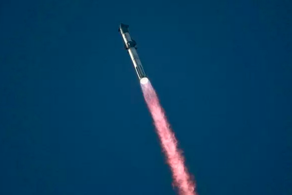 缩略图 | SpaceX星舰第二次试射再次以爆炸告终，因失联被迫自毁！
