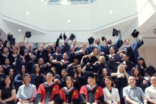 缩略图 | 美国加大审查范围，北大多名美国留学生遭FBI质询！