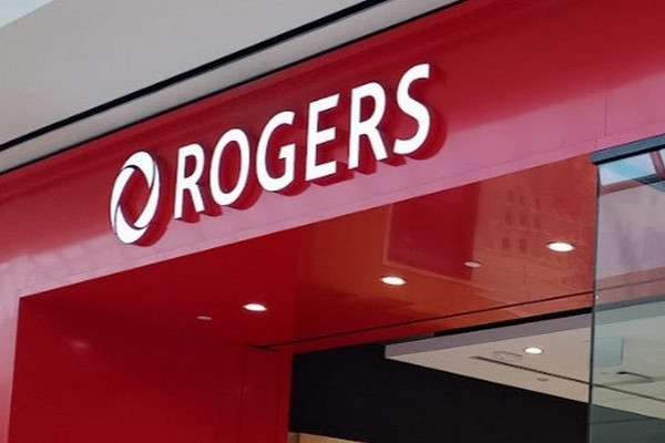 缩略图 | 大手笔！加拿大电信巨头Rogers以47亿元收购对手Bell的股份！
