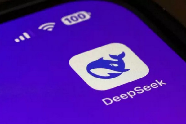 缩略图 | UBC禁止校方设备安装中国AI工具DeepSeek