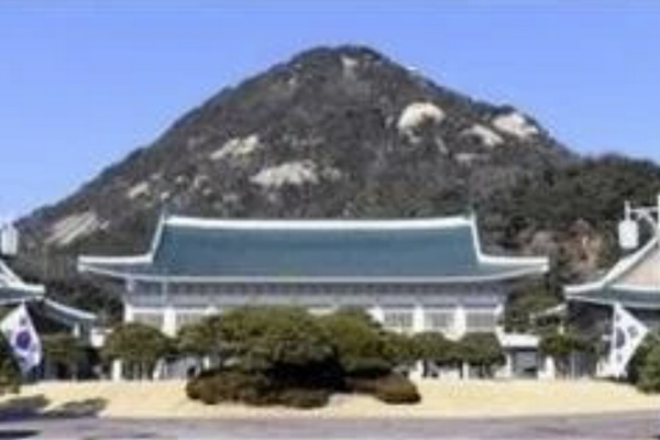 缩略图 | 韩国青瓦台石墙3处有汉字，古汉字不止一次在海外被发现
