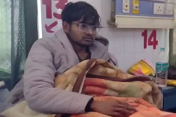 缩略图 | 狠人！为获得医学院残疾人入学名额，印度男子竟砍断自己一只脚！