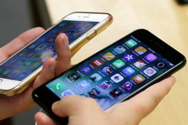 缩略图 | 惊动FBI：中国留学生2000部假iPhone换真机