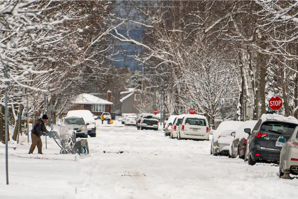 缩略图 | 安省发布强风暴预警：30cm大雪在路上！这几天能见度将史低！所有这些地区全完蛋！