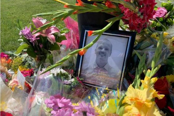 缩略图 | 暖男医生被患者砍死，加拿大如何管理医闹？