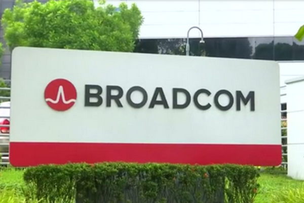 缩略图 | 特朗普要封杀华为 结果先“捅”了自己人