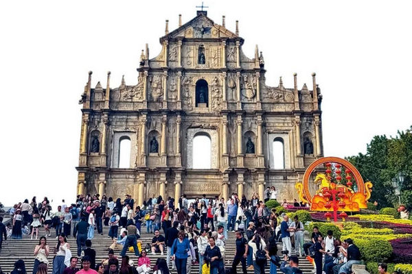 缩略图 | 每小时200元？女生“有偿旅拍”，出事了