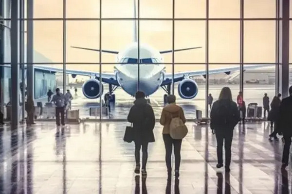 缩略图 | 49条中日航线取消全部航班