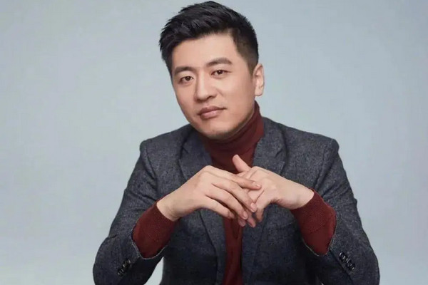 缩略图 | 教育网红张雪峰去世，年仅41岁，因心源性猝死抢救无效！