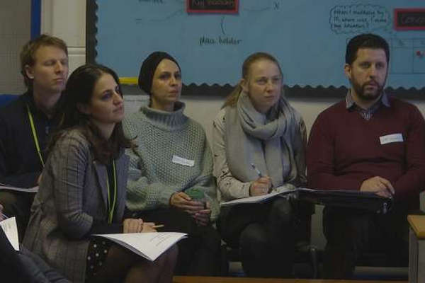 缩略图 | 上海老师远赴英伦教数学 英国孩子“颤抖”了？