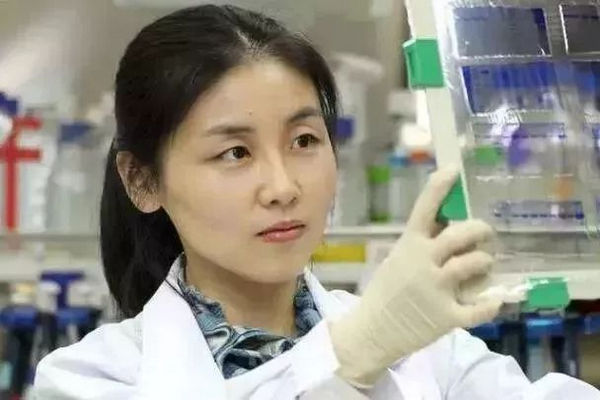 缩略图 | 清华女神颜宁：“我不结婚，我不欠谁一个解释”