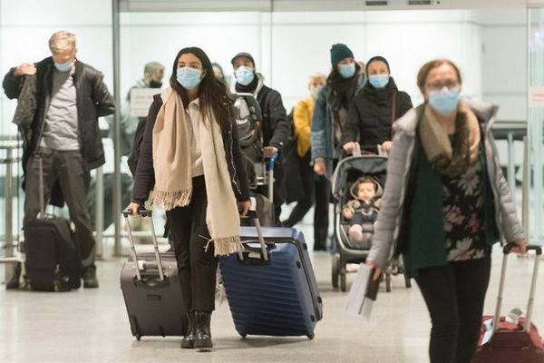 缩略图 | 荒谬！加拿大出国度假者隔离期间仍可领1000元补助