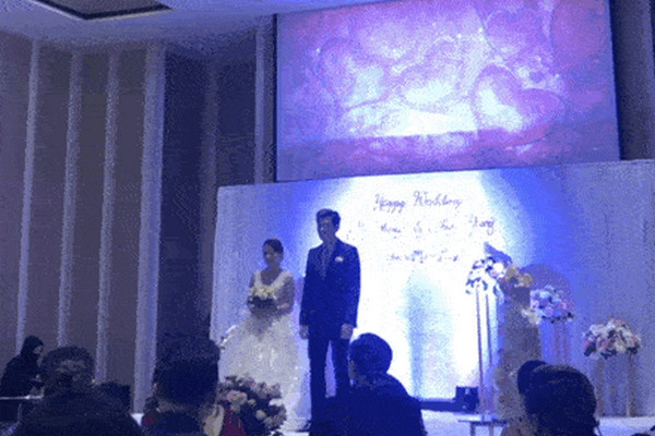 缩略图 | 【史上最强婚礼和姐夫门事件】新郎婚礼上当众扒皮新娘，播放新娘和姐夫偷情视频！