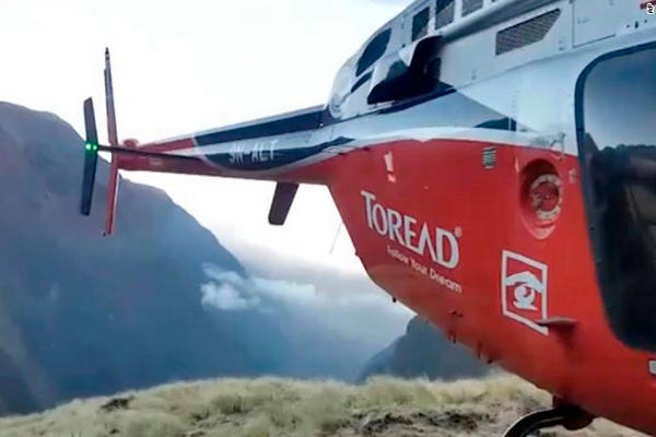 缩略图 | 喜马拉雅山又现攀峰意外：登山团失踪 8人生死未卜