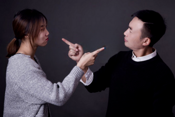 缩略图 | 怀孕时商量好孩子随母姓，生产后丈夫反悔要离婚！