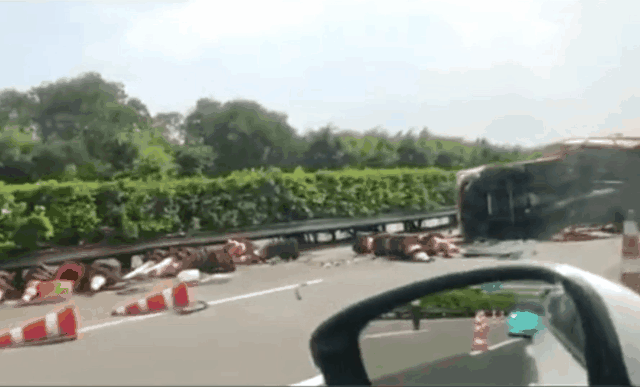 缩略图 | 蔚来L2致死事故背后：为什么就是避不开静止车辆？