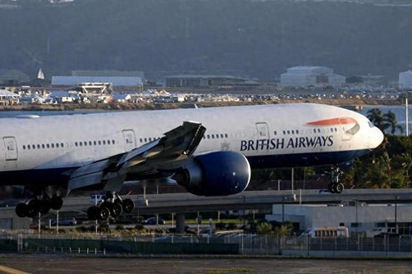 缩略图 | 高空惊魂！英航飞行员吃印度酒店早餐集体中毒，副驾驶紧急送医！