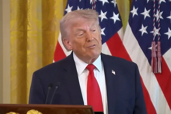 缩略图 | 鲁比奥指责伊朗不把钱用于民生！特朗普：美国的钱要优先用来打仗！