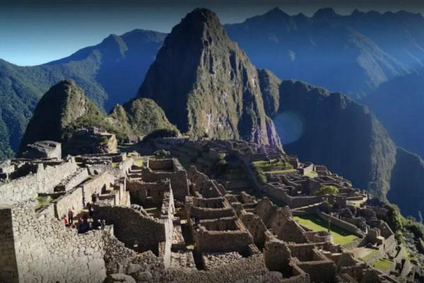 缩略图 | 加拿大华裔夫妇旅游胜地感染新冠，绝望隔离中丈夫暴亡！