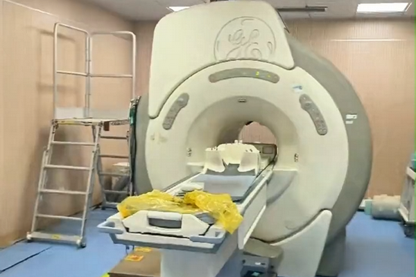 缩略图 | 男子做核磁共振被遗忘6小时，同济医院致歉！
