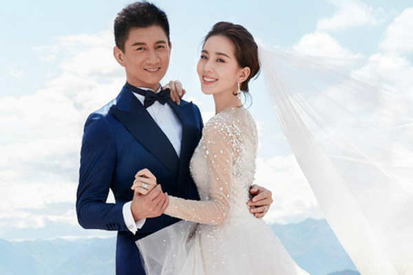 缩略图 | 吴奇隆宣布刘诗诗怀孕：期待家庭的新成员