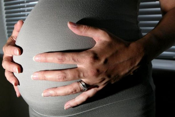 缩略图 | 试管婴儿乌龙事件：美国亚裔夫妻生下别人孩子