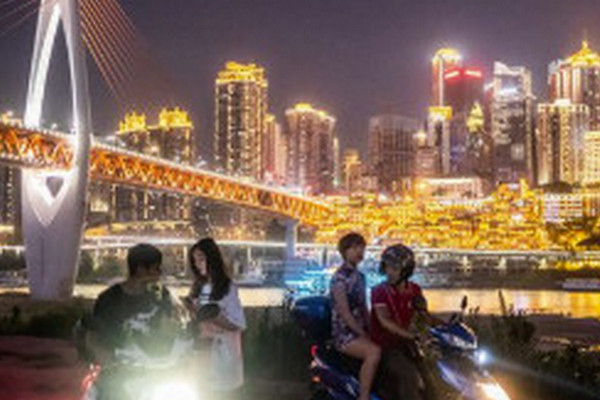 缩略图 | 脱下繁荣的假面具：裁员潮下的中国