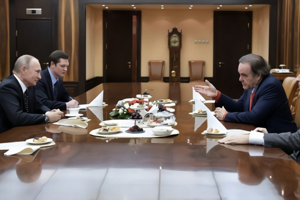 缩略图 | 美国导演请求普京当女儿的教父，普京回应