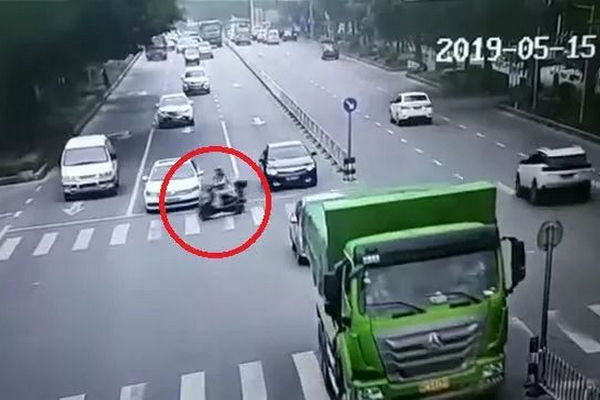 缩略图 | 90后女子当场身亡！生命最后10秒，教训极其惨痛