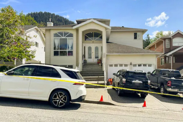 缩略图 | 细思极恐！加拿大男子称家人遭暗杀威胁，被送医后，全家离奇身亡！